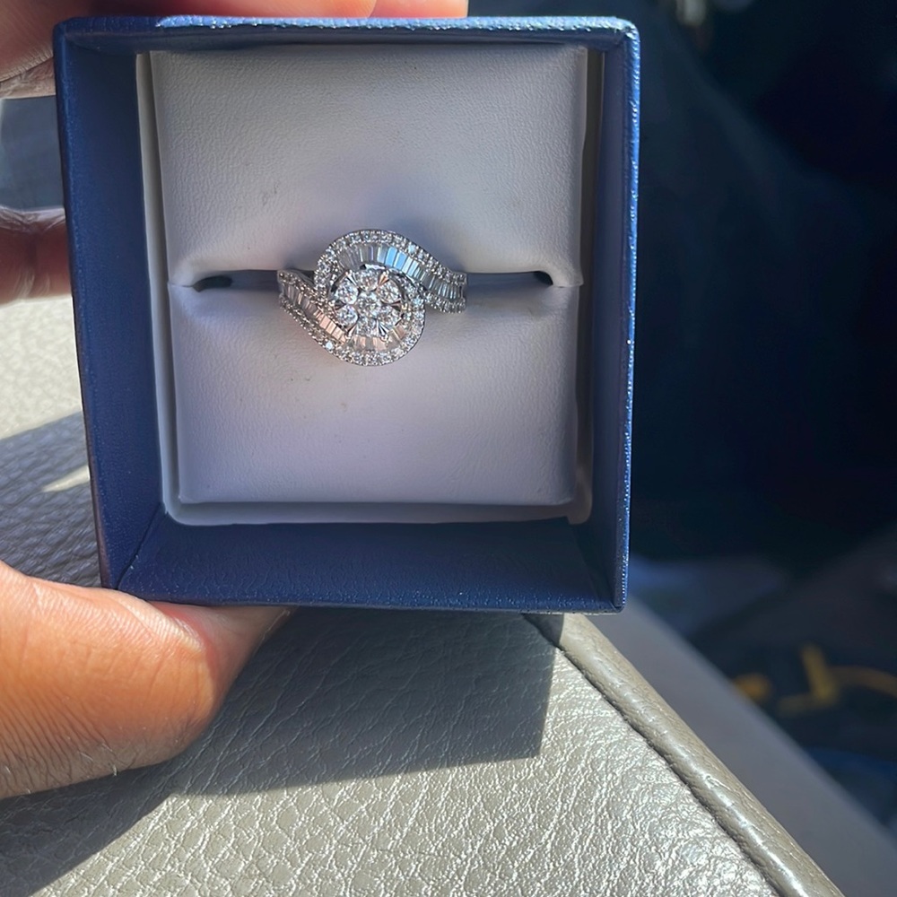 14kt white gold diamond ring 1 carat